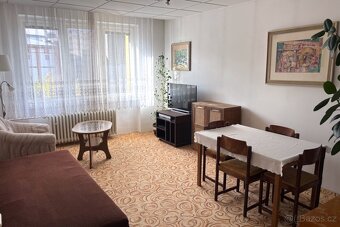 3+1  Opava- klidná ulice, 300m od centra, parkování ve dvoře - 4