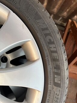 Alu kola R17, 5x112 Et 49, letní pneu 225/45/17 - 4