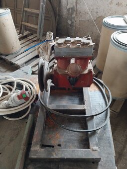 Kompresor Tatra 111 - 4