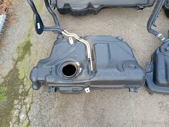 Koncern palivové nádrže - 4