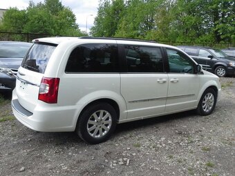 Chrysler Town and Country 3,6 pentastar - 4