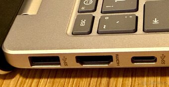 HP/15,6\" IPS/ AMD Ryzen 3/ 8GB RAM/ SSD 512GB/ WIN 11 Hom - 4