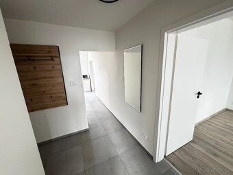 Pronájem bytu 3+1, v centru Strážnice - 4