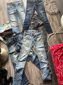 3 krabice dámského oblečení vel.S - 4