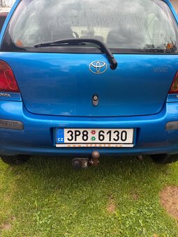 Toyota Yaris 1.0 rok 2003 - 4