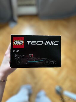 LEGO Technic - Mercedes AMG F1 - 4