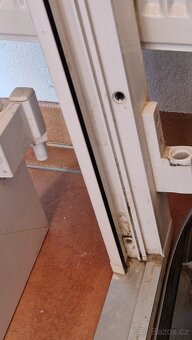 Plastove vchodove dvere 90x210 - 4