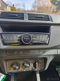 škoda fabia 3 kombi, nestočené km, pravidelný servis - 4