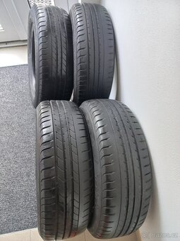 Pneu GOODYEAR - 4