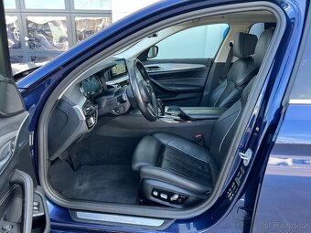 •BMW 530d xDrive LUXURY, HEAD-UP, PANORAMA, TAŽNÉ• - 4
