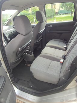 Ford c max - 4