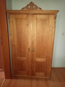 STAROŽITNÉ TRUHLY A SKŘÍNĚ - 4