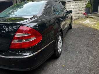 Mercedes E220Cdi 110kW Aut. - 4