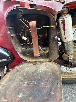 Jawa sport díly - 4