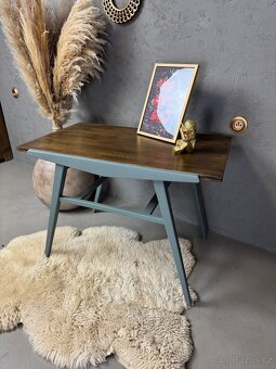 Starý svět, nový vibe – retro stolek ve fresh úpravě - 4