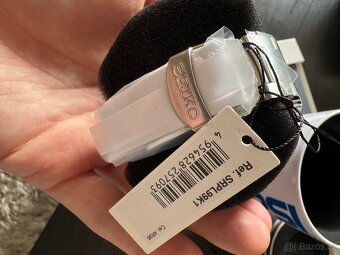 Seiko 5 Sports Automatic Series Pepsi® Limited Edition - 4