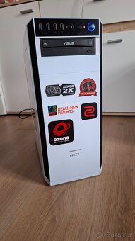Herní PC Intel i7 8700K + RTX 2060, červené RGB podsvícení - 4