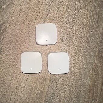 Termostatické hlavice Tesla Valve TV100 + 1x ZigBee Hub + 1x - 4