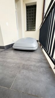 Střešní box Hapro Carver 4.5 MF + lišty Menabo Sherman - 4