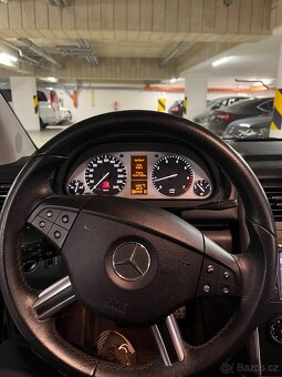 Mercedes B 200 - 4