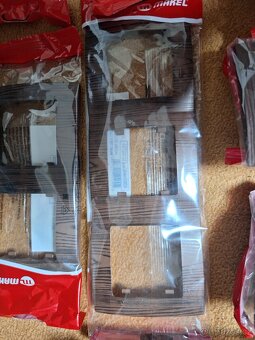 Vypínače a zásuvky - 4