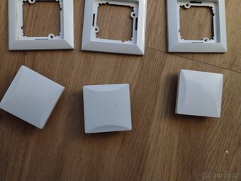 Vypínače, zásuvky, kryty vypinace - 4