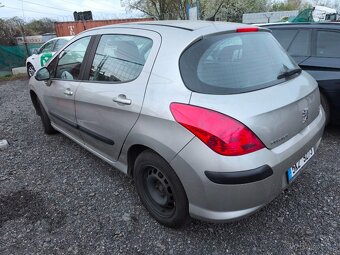 Peugeot 308 1.6i(benzin) 88 kW rv 2009 - 4