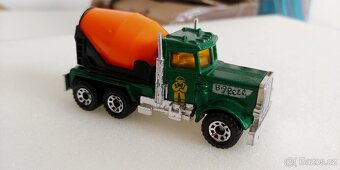 Matchbox Peterbilt - 4