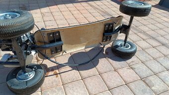 Skateboard benzínový - dvoutaktní motor 49 cc - 4