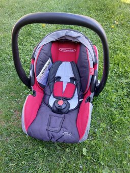 2 dětské autosedačky Storchenmühle STM (0+,9-18kg) + Isobáse - 4