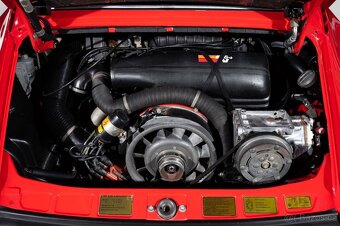 Porsche 911 3.0 SC - 4