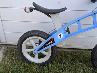 Odrážedlo First Bike + příslušenství košík, zvonek, blikačka - 4