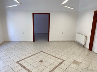 Pronájem nebytových prostorů 135 m2 - 4