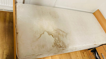 Postele s úložným prostorem. - 4