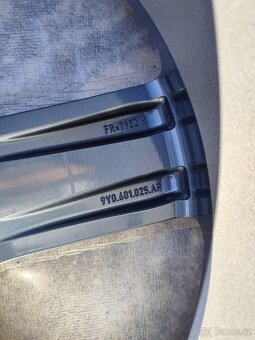 22" PORSCHE CAYENNE R22 5x130 - 4