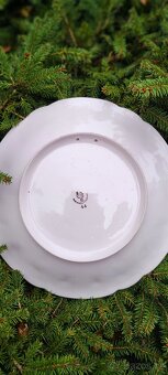 Růžový porcelánový talíř zlacený - 4