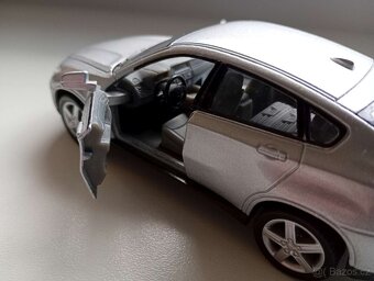 BMW X6 (Kinsmart) - 4