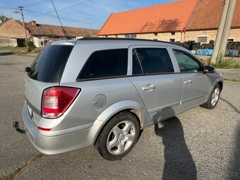 Opel Astra 2.0TD - 4