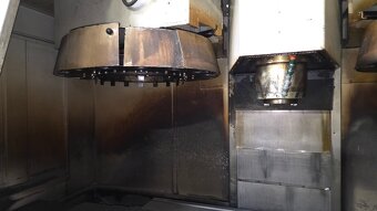 Vertikální obráběcí centrum VMC 1260 E - 4