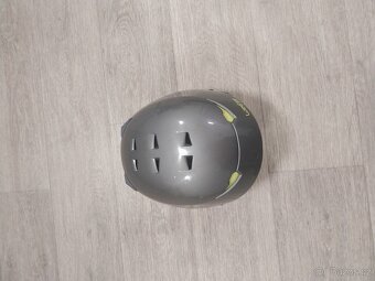 Přilba na lyže - 4