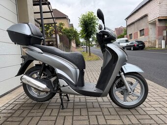 Akce Víkend sleva 2000,- Honda SH 125i - 4