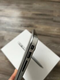 Apple Macbook Air 2017 - 4