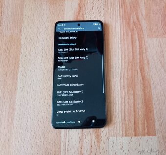 MOTOROLA moto g82 5G - 6.6" AMOLED, 6GB/128GB-TOP STAV - 4