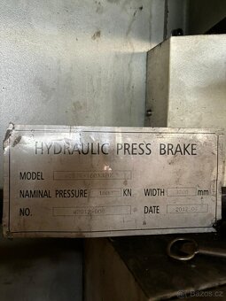 Hydraulický ohraňovací lis UNIMACH - 4