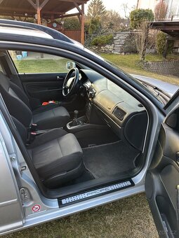 Volkswagen Golf - 4