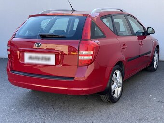 Kia Ceed 1.6 CRDi , 85 kW nafta, 2008 - 4