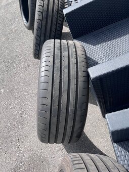 Prodám pneu 225/45 R18 - 4