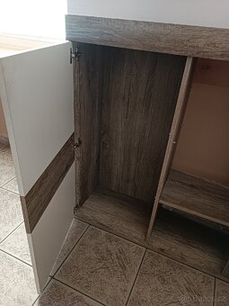 Skříň - 4