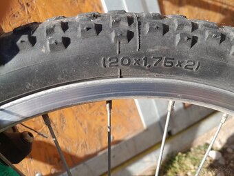 Dětské kolo pneu 20x1.75x2 - 4
