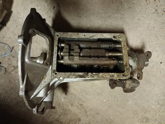 Motor s prevodovkou ze Spartaka - 4